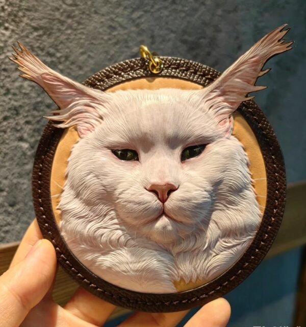 3.94in Round Custom Pet Leather Carving Keychain, 3D Embossed Dog Cat Portrait Leather Pendant, Handmade Pet Memorial Ornament