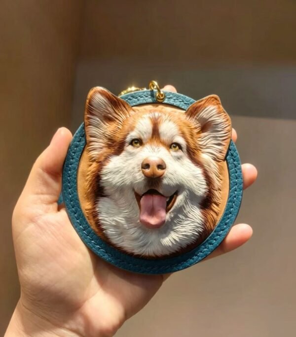 3.94in Round Custom Pet Leather Carving Keychain, 3D Embossed Dog Cat Portrait Leather Pendant, Handmade Pet Memorial Ornament