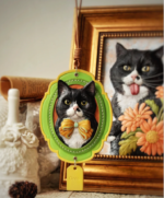 Vintage Scalloped Frame Pet Leather Carving Charm | Custom Dog Portrait Keychain, Hand‑Tooled Pet Memorial Gift 4.72in