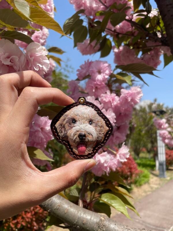Custom Irregular Pet Leather Carving Keychain | Personalized Dog Cat Portrait Leather Pendant, Handmade Pet Memorial Gift 4.72in